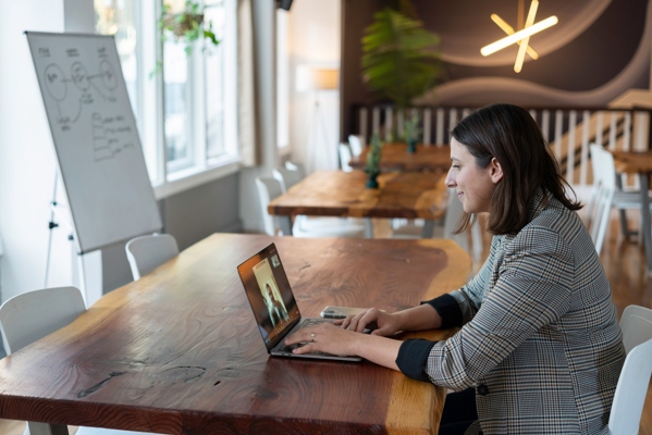 Technical Businessman / Technical Businesswoman FA