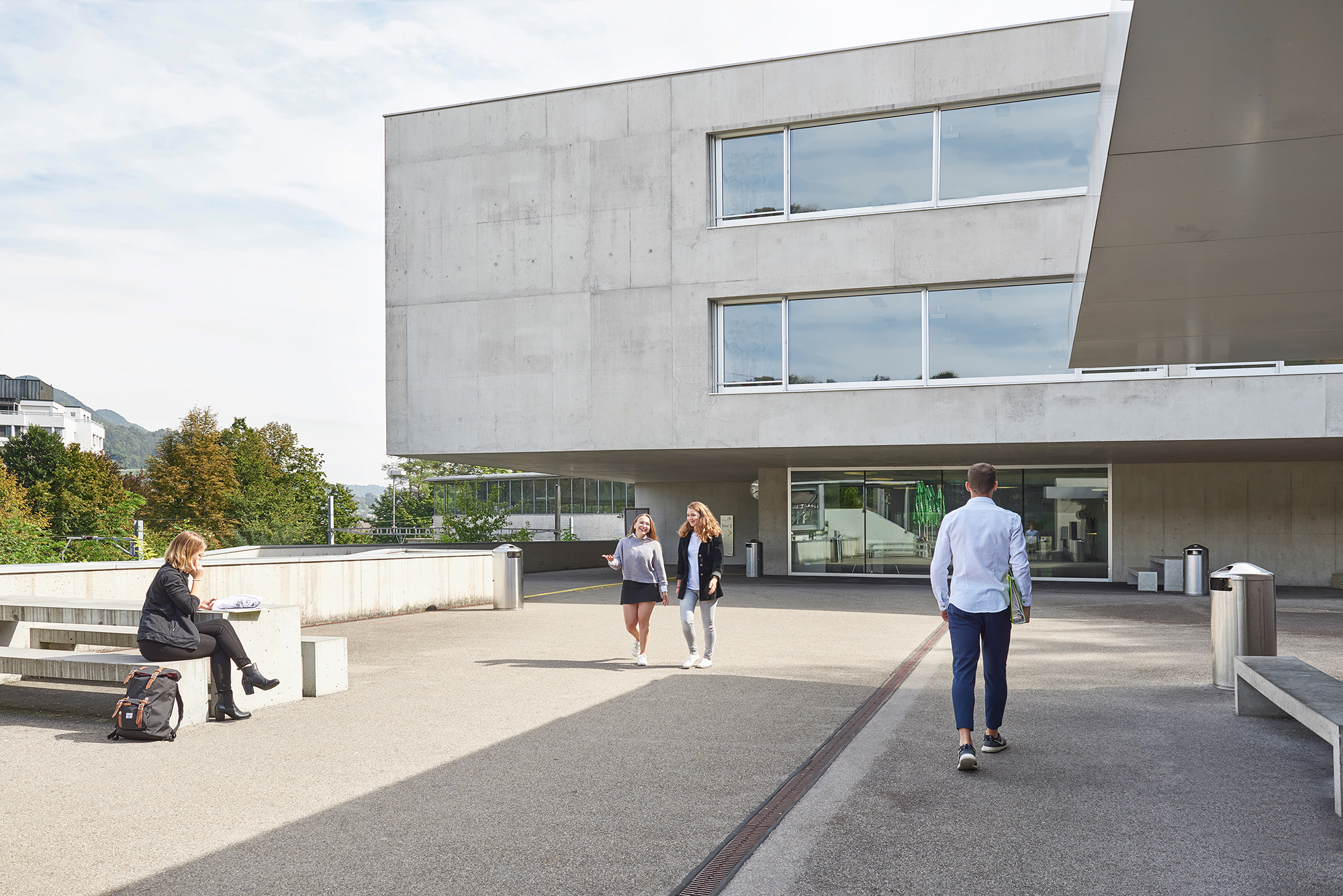 Zentrum Bildung - Wirtschaftsschule KV Aargau Ost